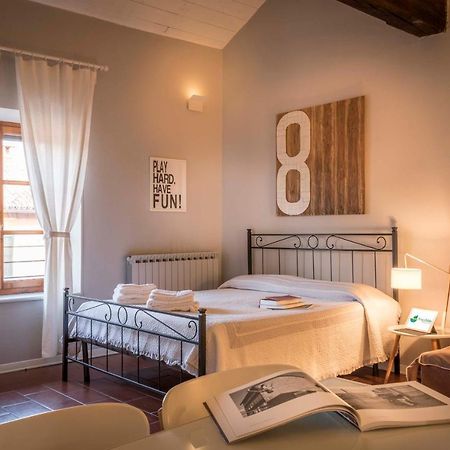 Borgo Zelata Aparthotel Bereguardo Bagian luar foto