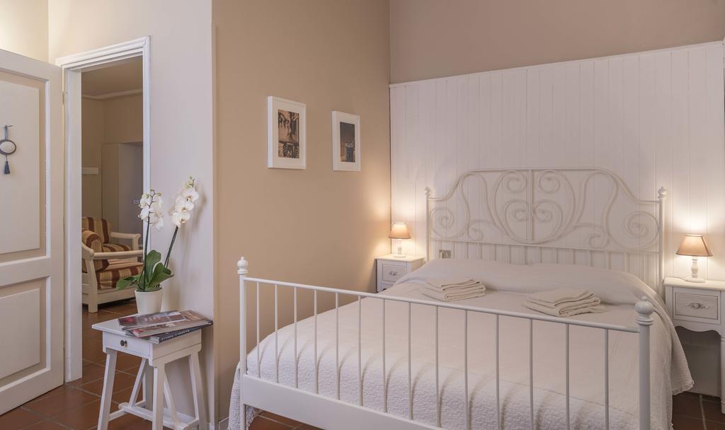 Borgo Zelata Aparthotel Bereguardo Bagian luar foto
