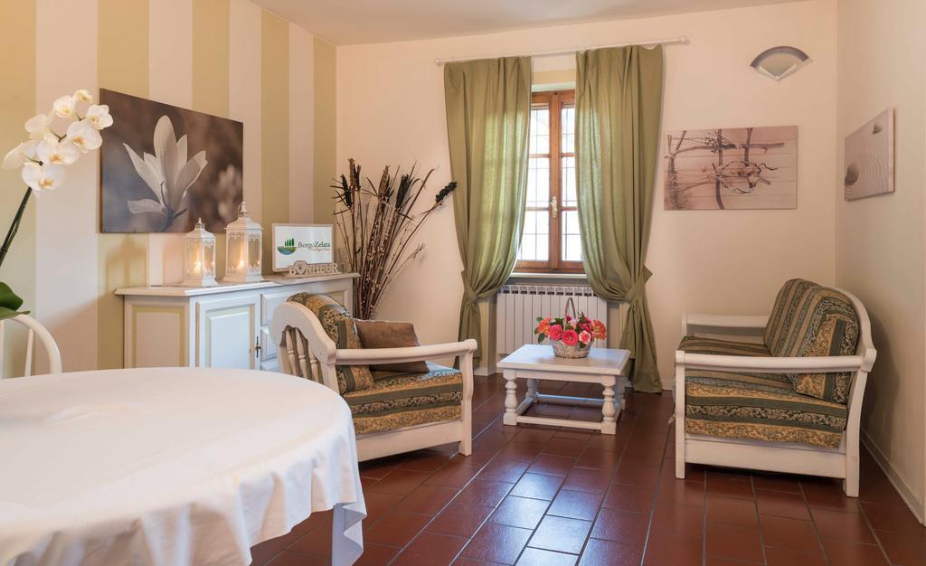 Borgo Zelata Aparthotel Bereguardo Bagian luar foto