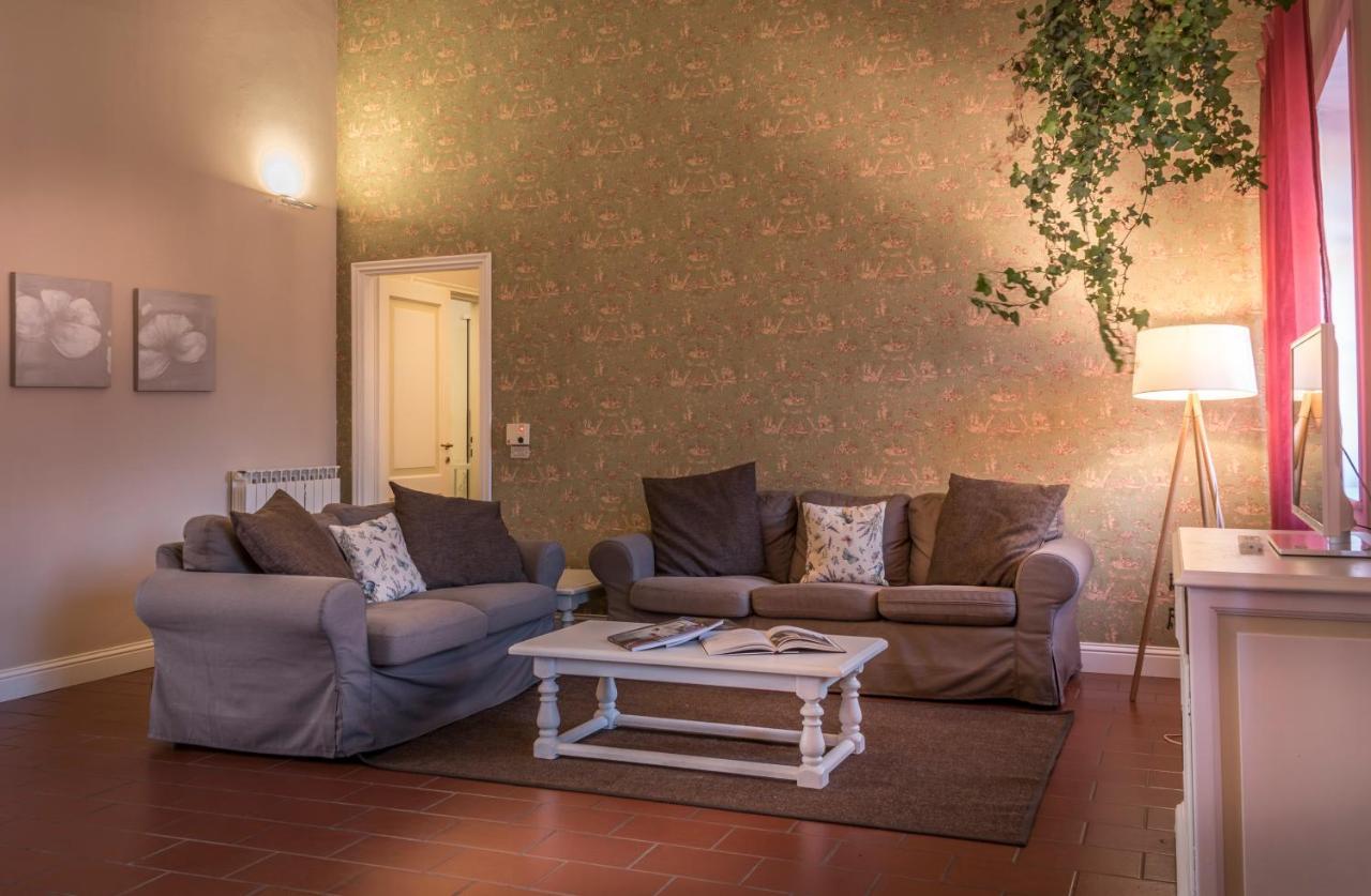 Borgo Zelata Aparthotel Bereguardo Bagian luar foto