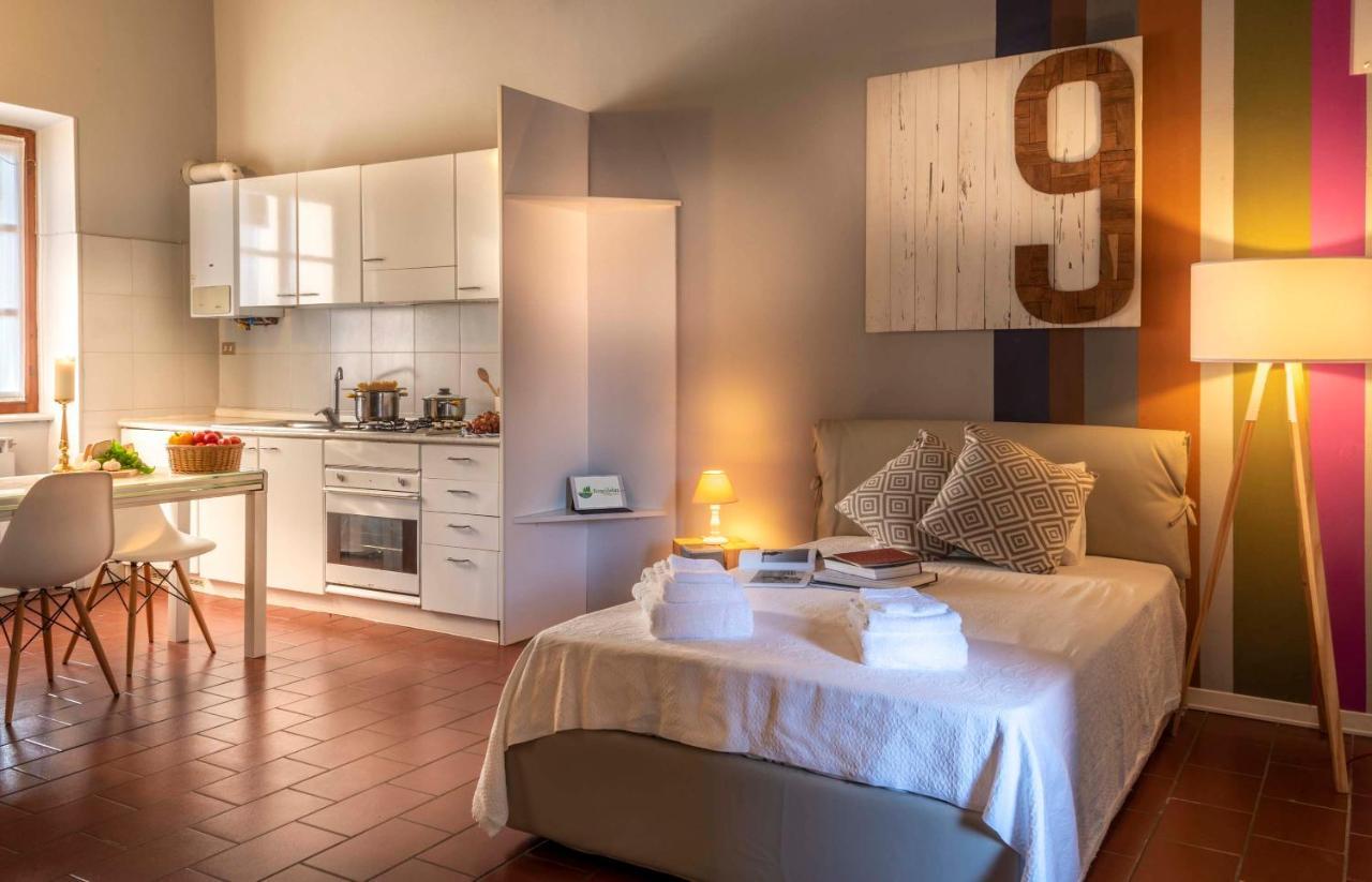 Borgo Zelata Aparthotel Bereguardo Bagian luar foto